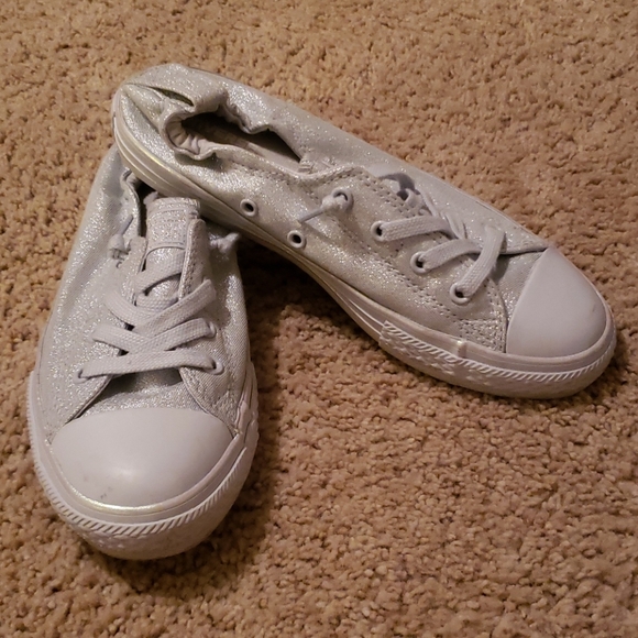 silver converse size 4